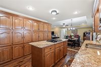 17 N Church, Vilonia, AR 72173