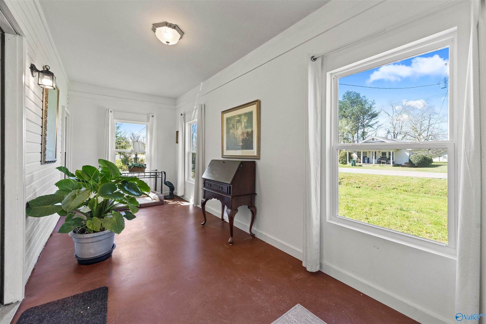 104 Alabama Avenue SE, Hanceville, AL 35077