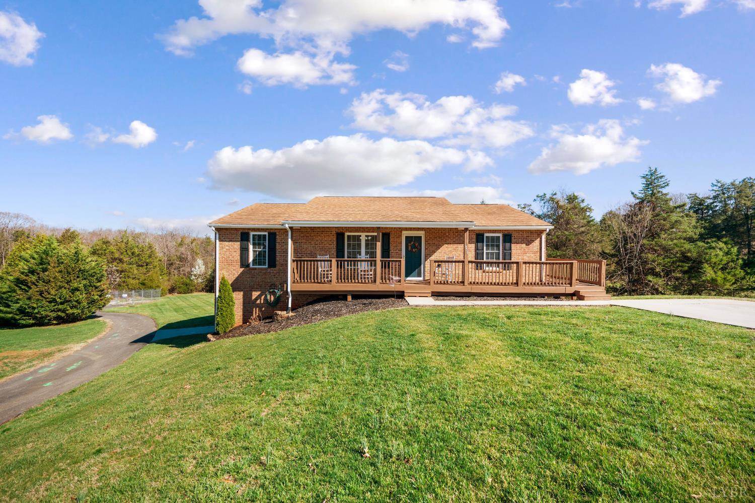 1578 Village Court, Bedford, VA 24523