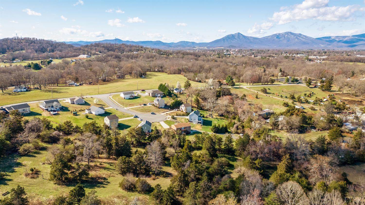 1578 Village Court, Bedford, VA 24523