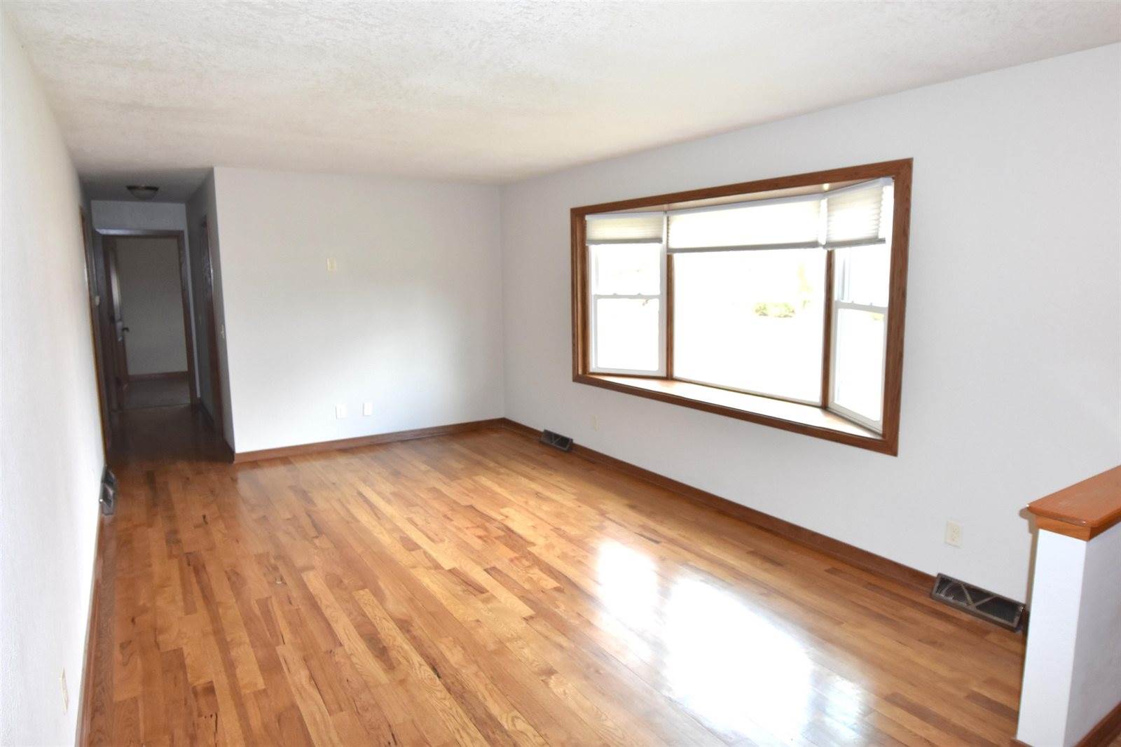 3717 Token, Burke, WI 53532