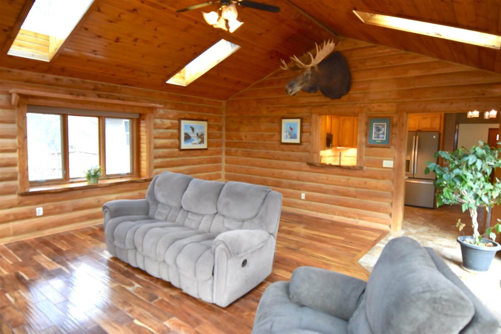 3717 Token, Burke, WI 53532