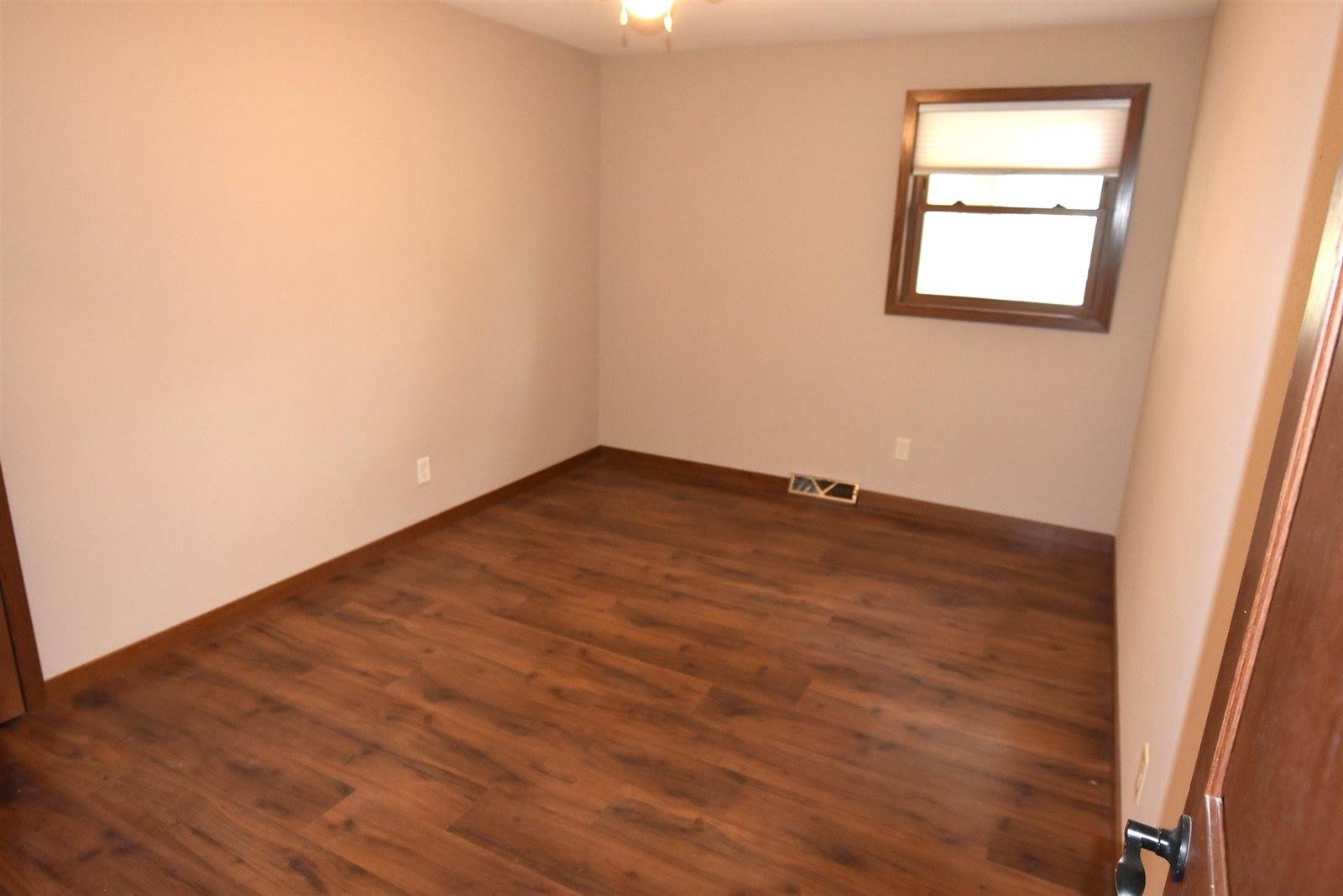 3717 Token, Burke, WI 53532