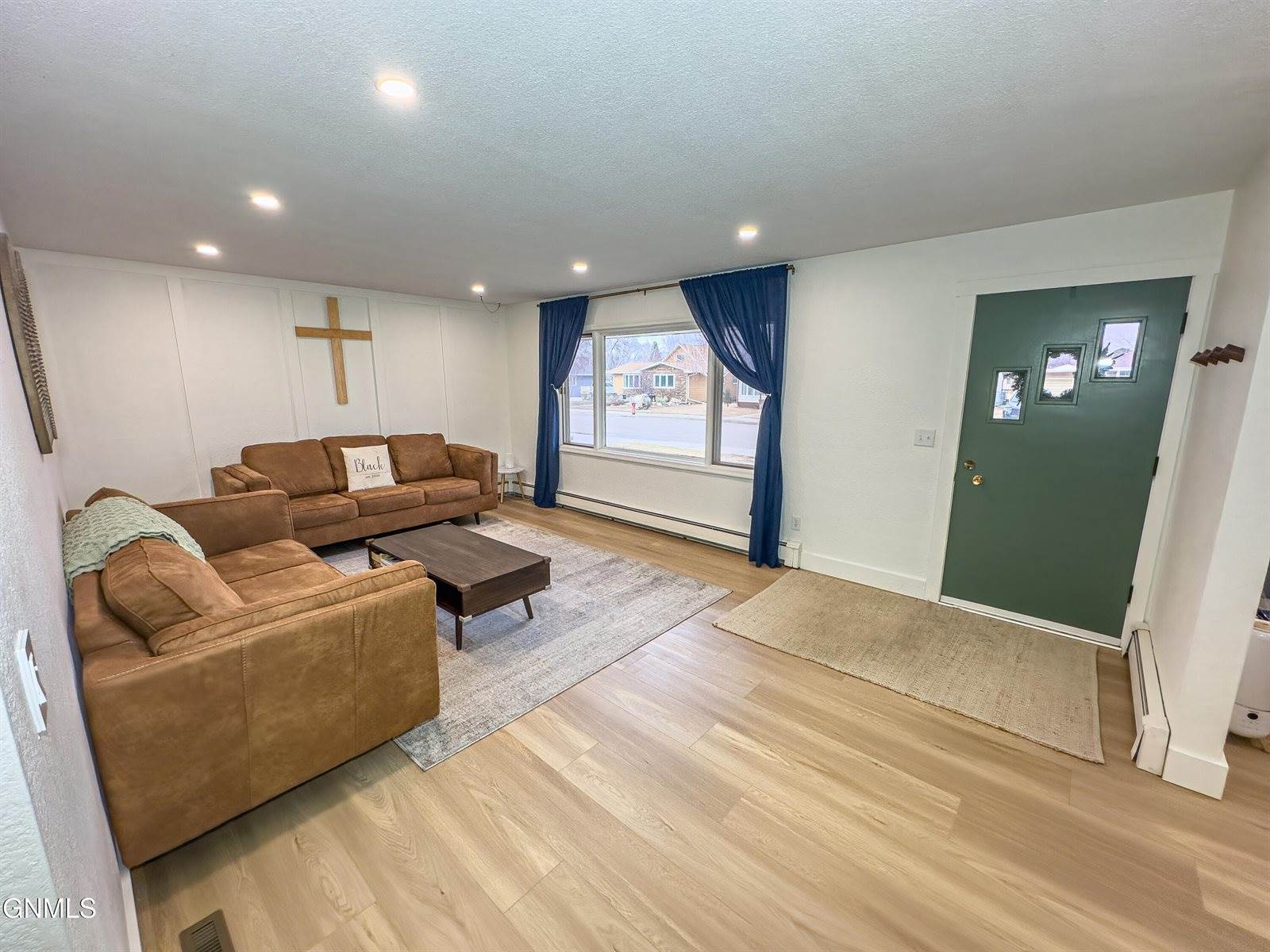 1413 1st Avenue East, Williston, ND 58801