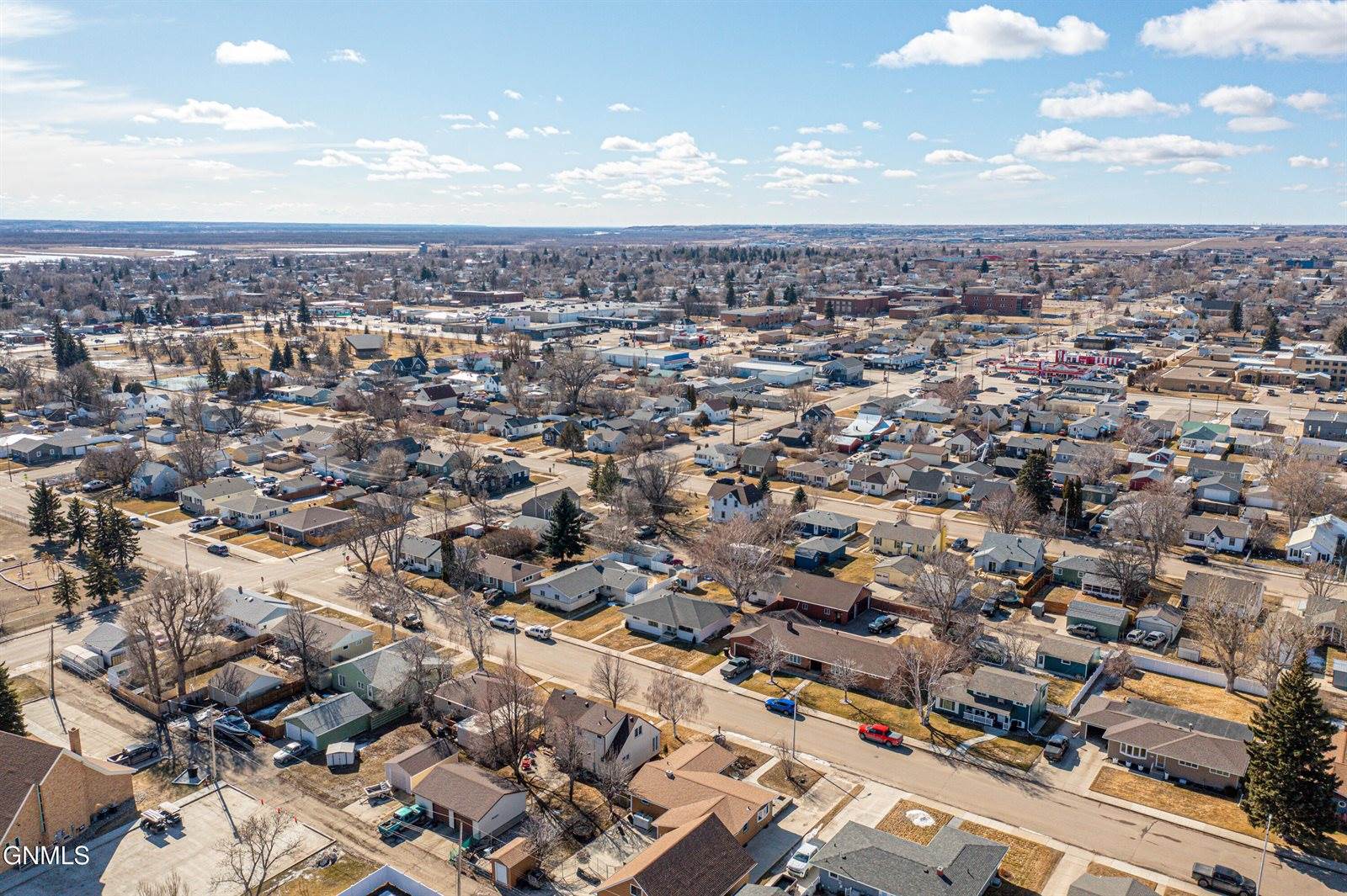 1413 1st Avenue East, Williston, ND 58801