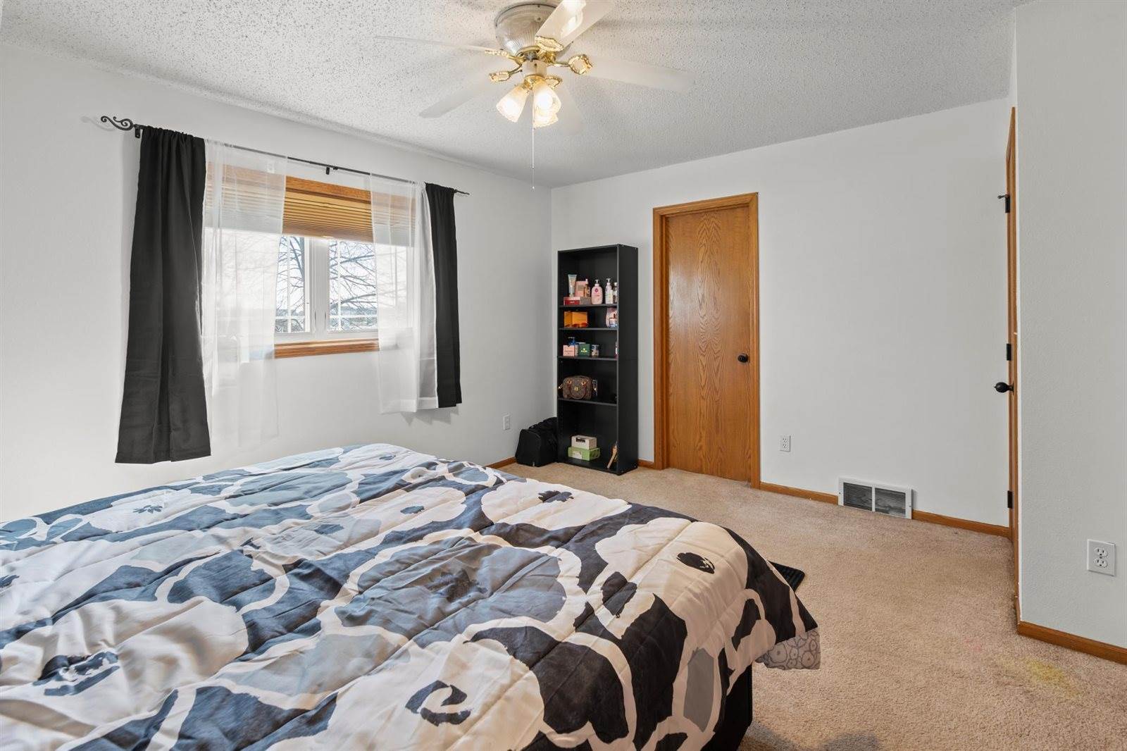 3912 7th Street South, Moorhead, MN 56560