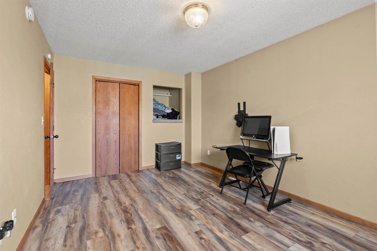 3912 7th Street South, Moorhead, MN 56560