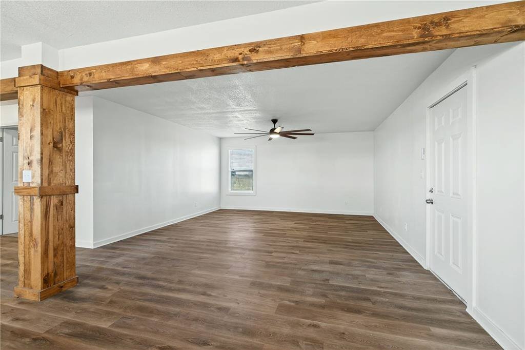 9393 State Route 52 Highway, Amoret, MO 64722