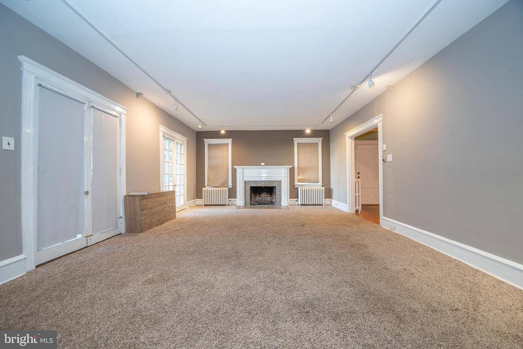 709 East 20TH Street, Chester, PA 19013