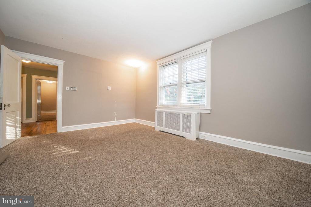 709 East 20TH Street, Chester, PA 19013