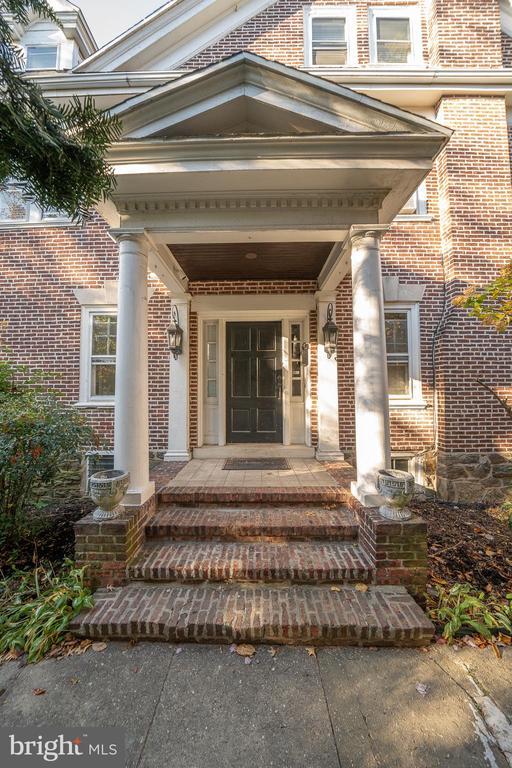 709 East 20TH Street, Chester, PA 19013