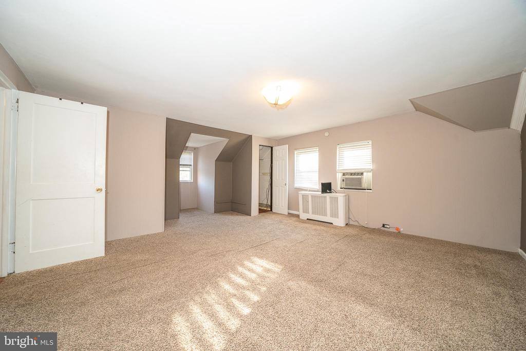 709 East 20TH Street, Chester, PA 19013