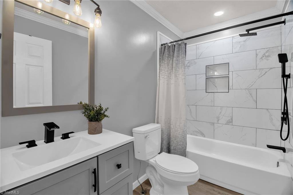 7039 Old 421 Road, Liberty, NC 27298