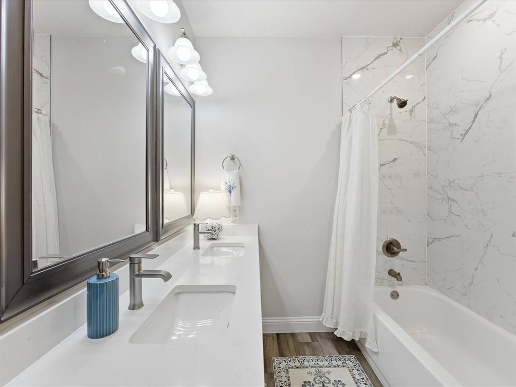 3039 Steepleridge Circle, Granbury, TX 76048