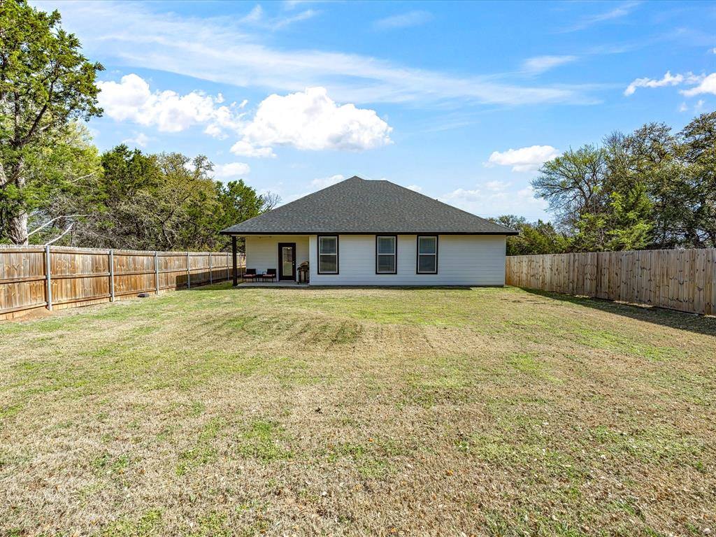 3039 Steepleridge Circle, Granbury, TX 76048