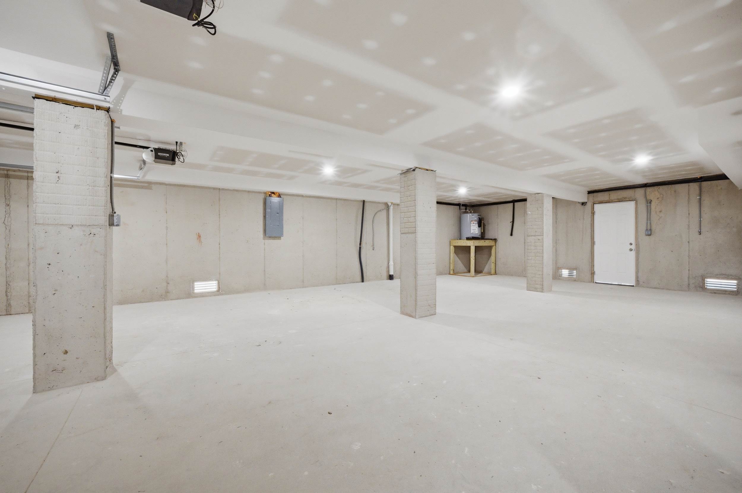 58 N Lawson Road, Poquoson, VA 23662