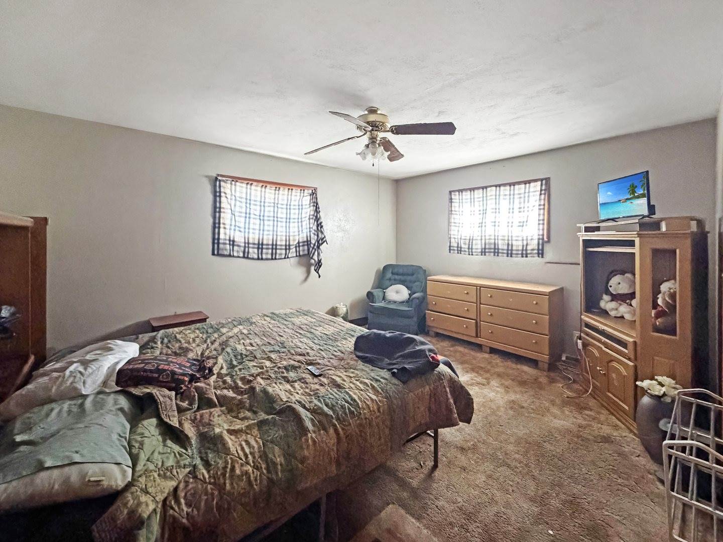 1245 West Violet Street, Freeport, IL 61032