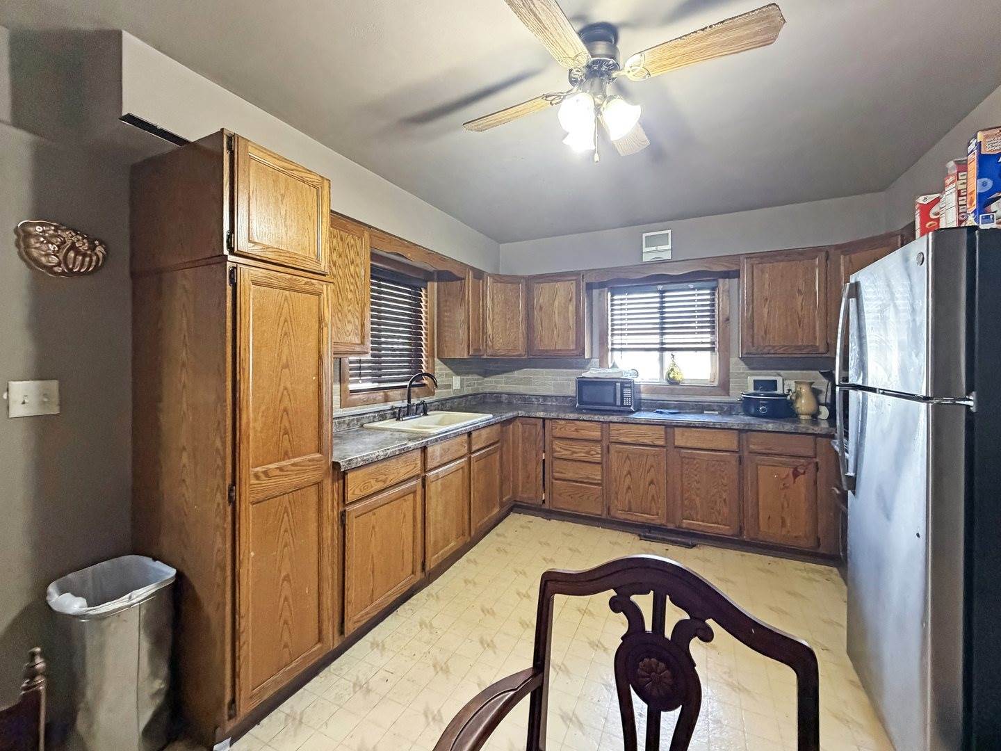 1245 West Violet Street, Freeport, IL 61032