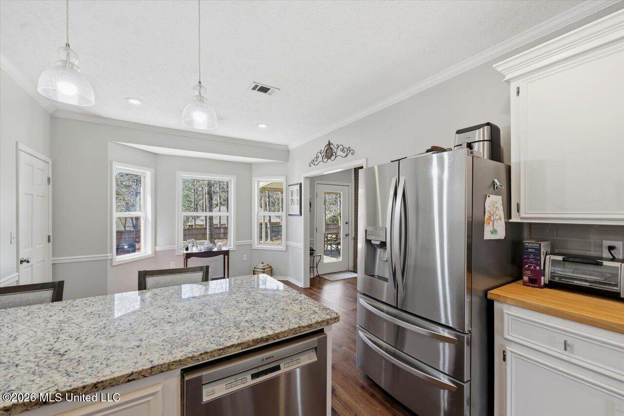 209 Pembroke Drive, Brandon, MS 39047