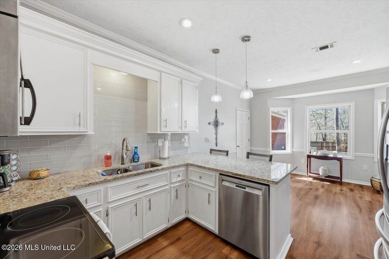 209 Pembroke Drive, Brandon, MS 39047