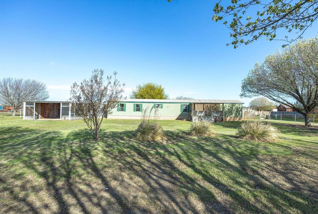 11205 Pikes Peak, Venus, TX 76084