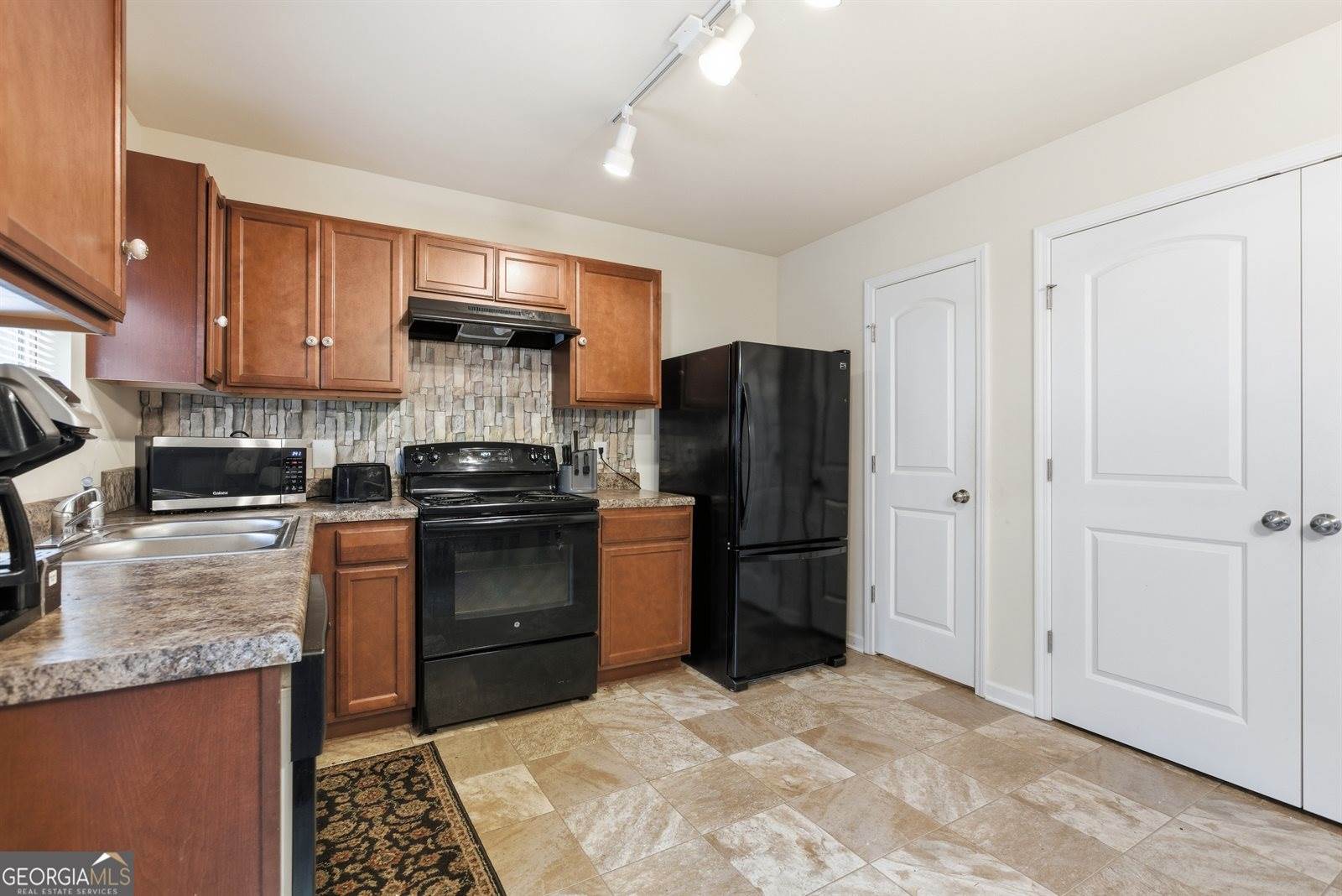 5325 Roundabout Drive, Columbus, GA 31907