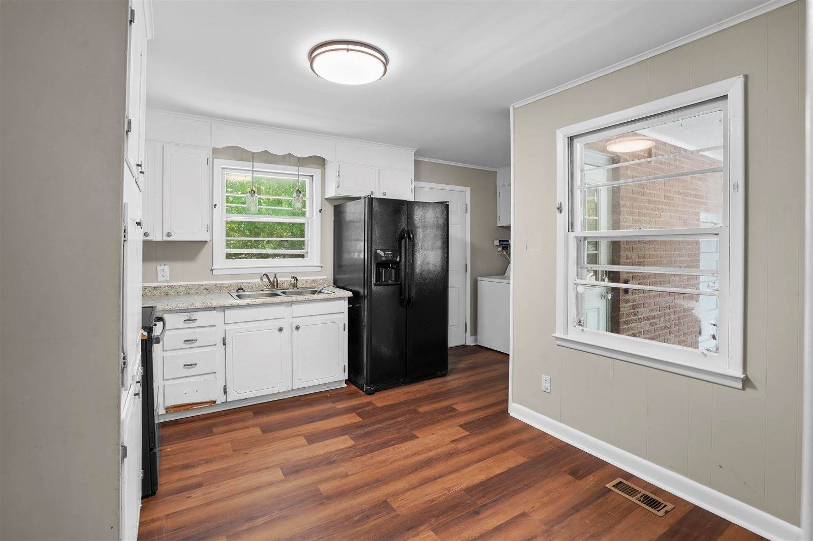 329 Earl Drive, Spartanburg, SC 29306