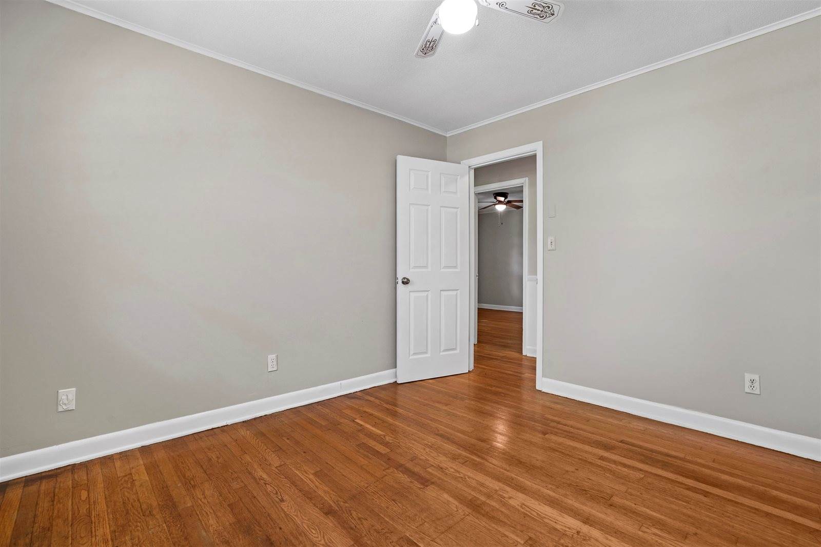 329 Earl Drive, Spartanburg, SC 29306