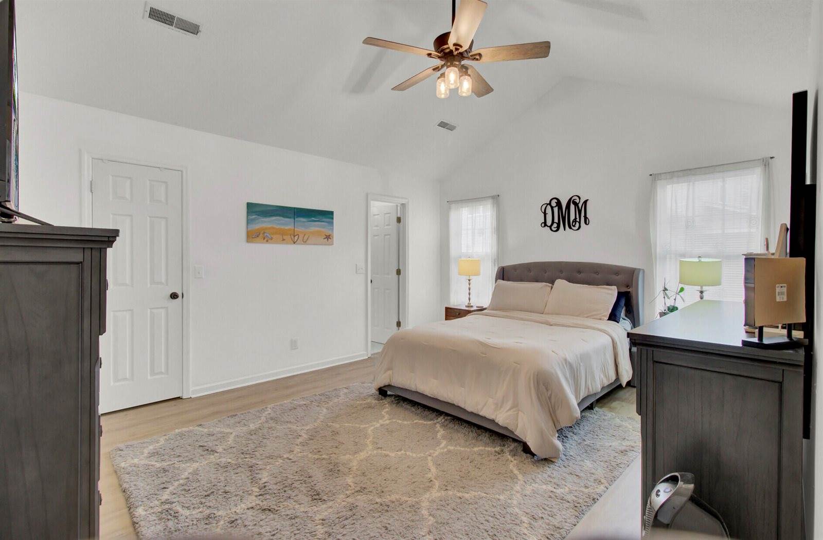 212 Thames Avenue, Summerville, SC 29485