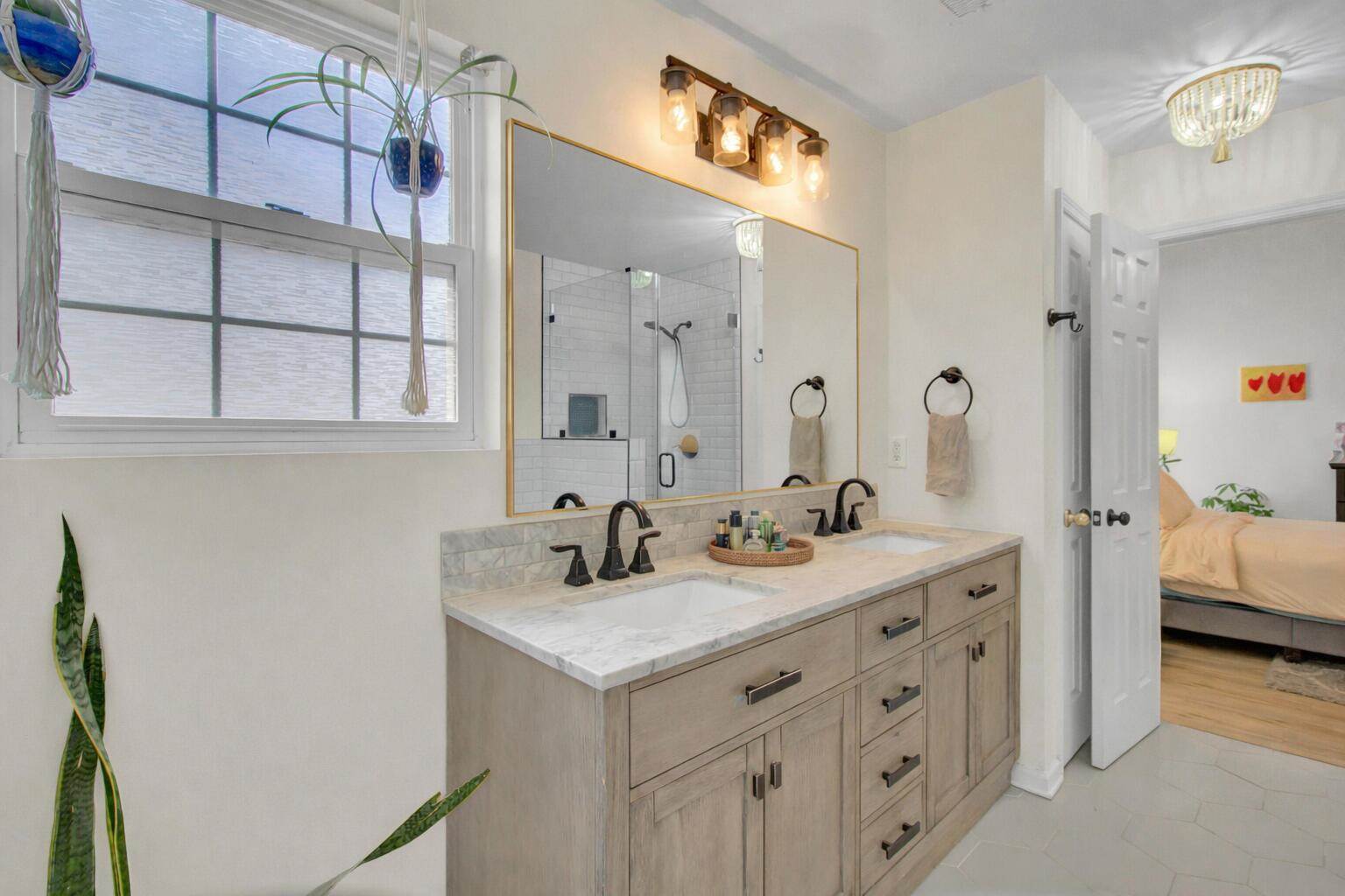 212 Thames Avenue, Summerville, SC 29485