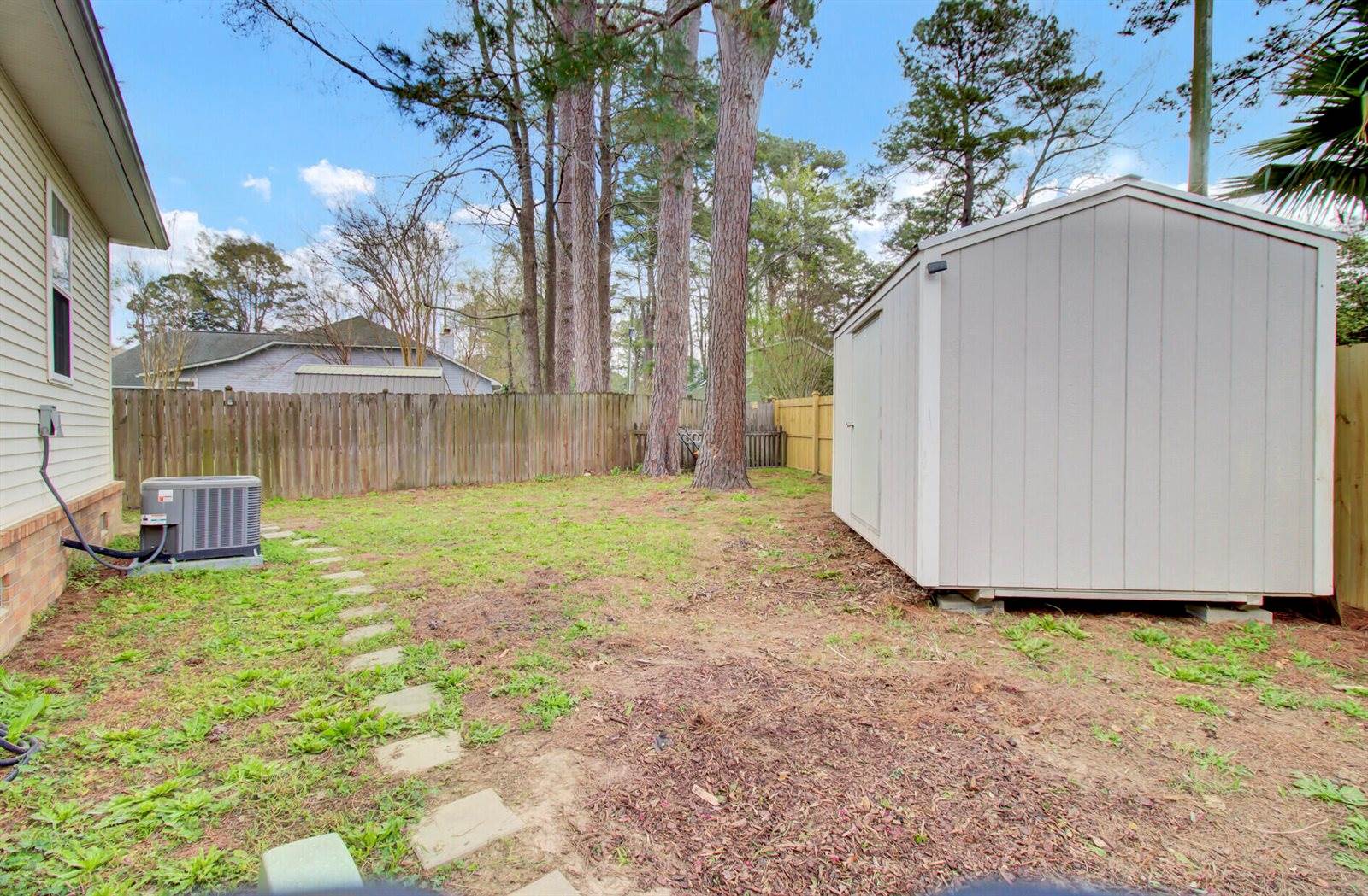 212 Thames Avenue, Summerville, SC 29485