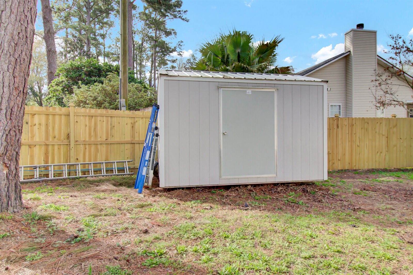 212 Thames Avenue, Summerville, SC 29485