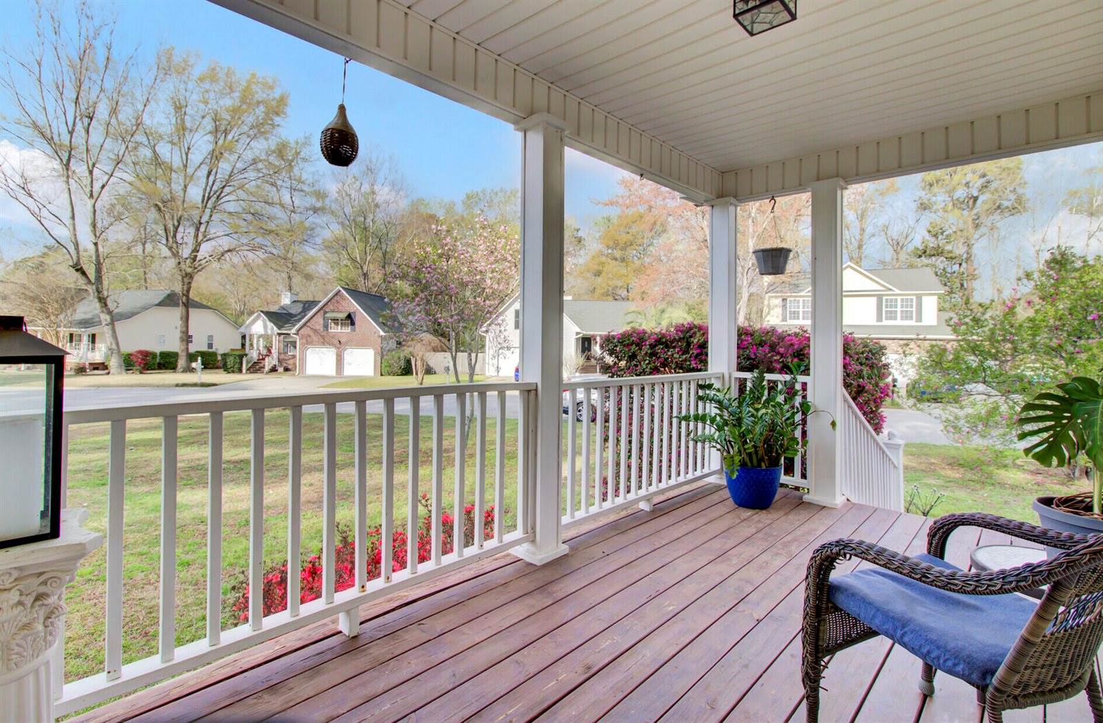 212 Thames Avenue, Summerville, SC 29485