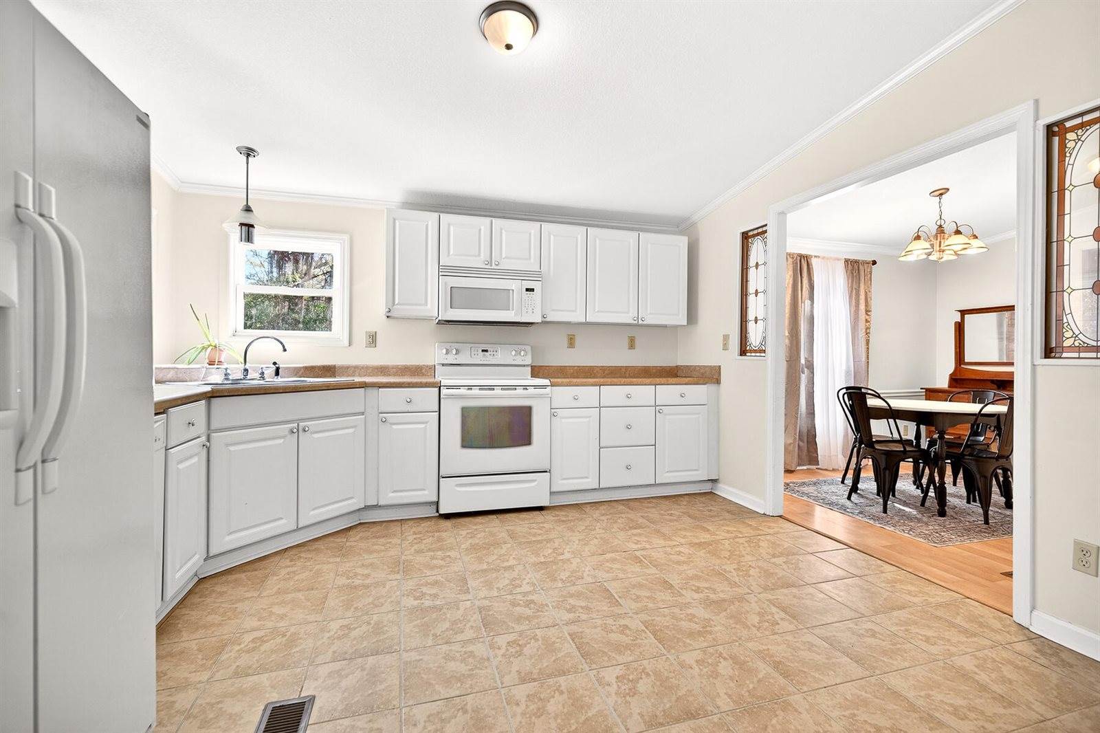 1223 Benton Road, Summerton, SC 29148