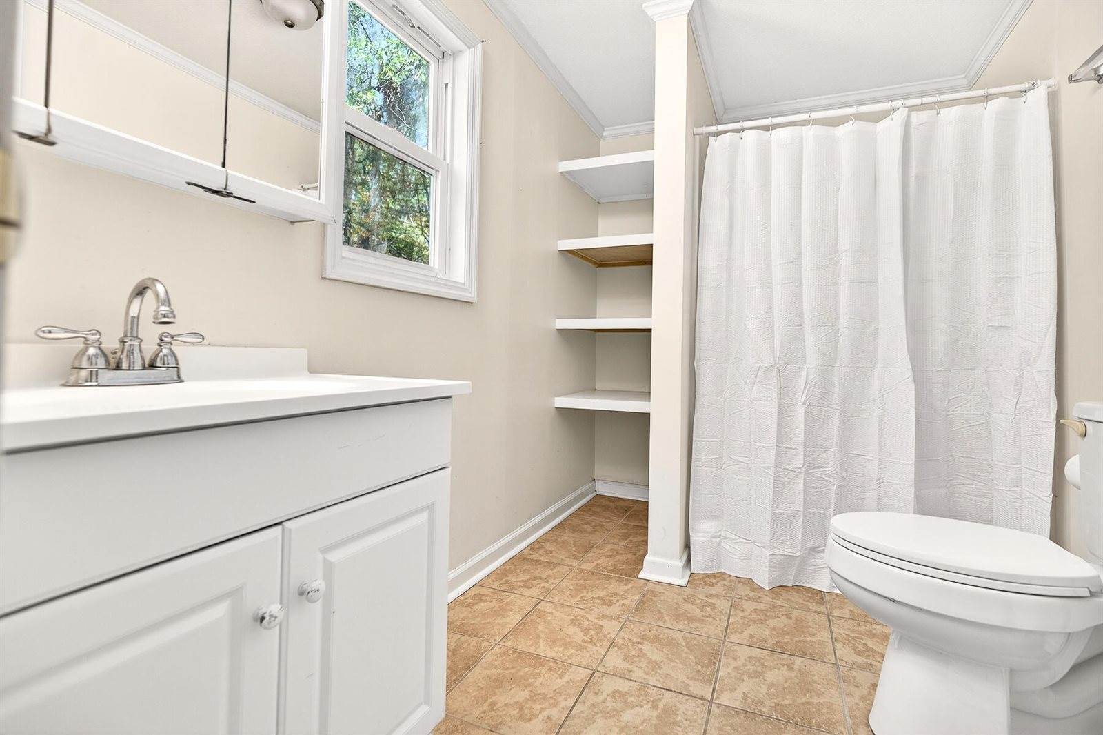 1223 Benton Road, Summerton, SC 29148