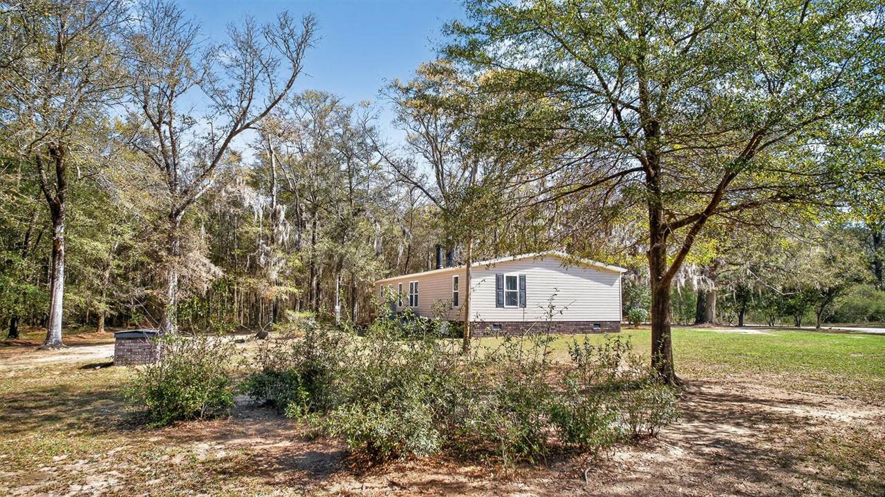 1223 Benton Road, Summerton, SC 29148