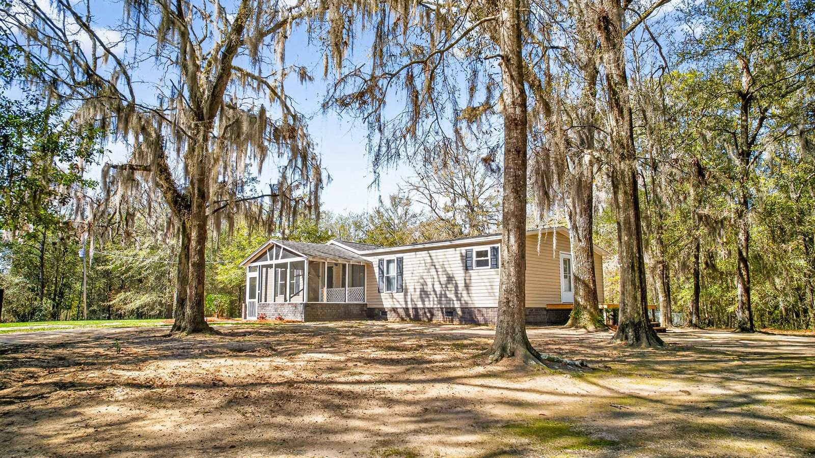 1223 Benton Road, Summerton, SC 29148