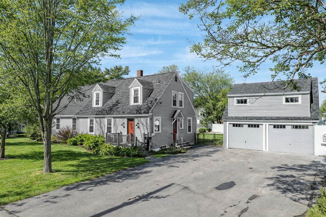 15 Fairfax Street, Bangor, ME 04401