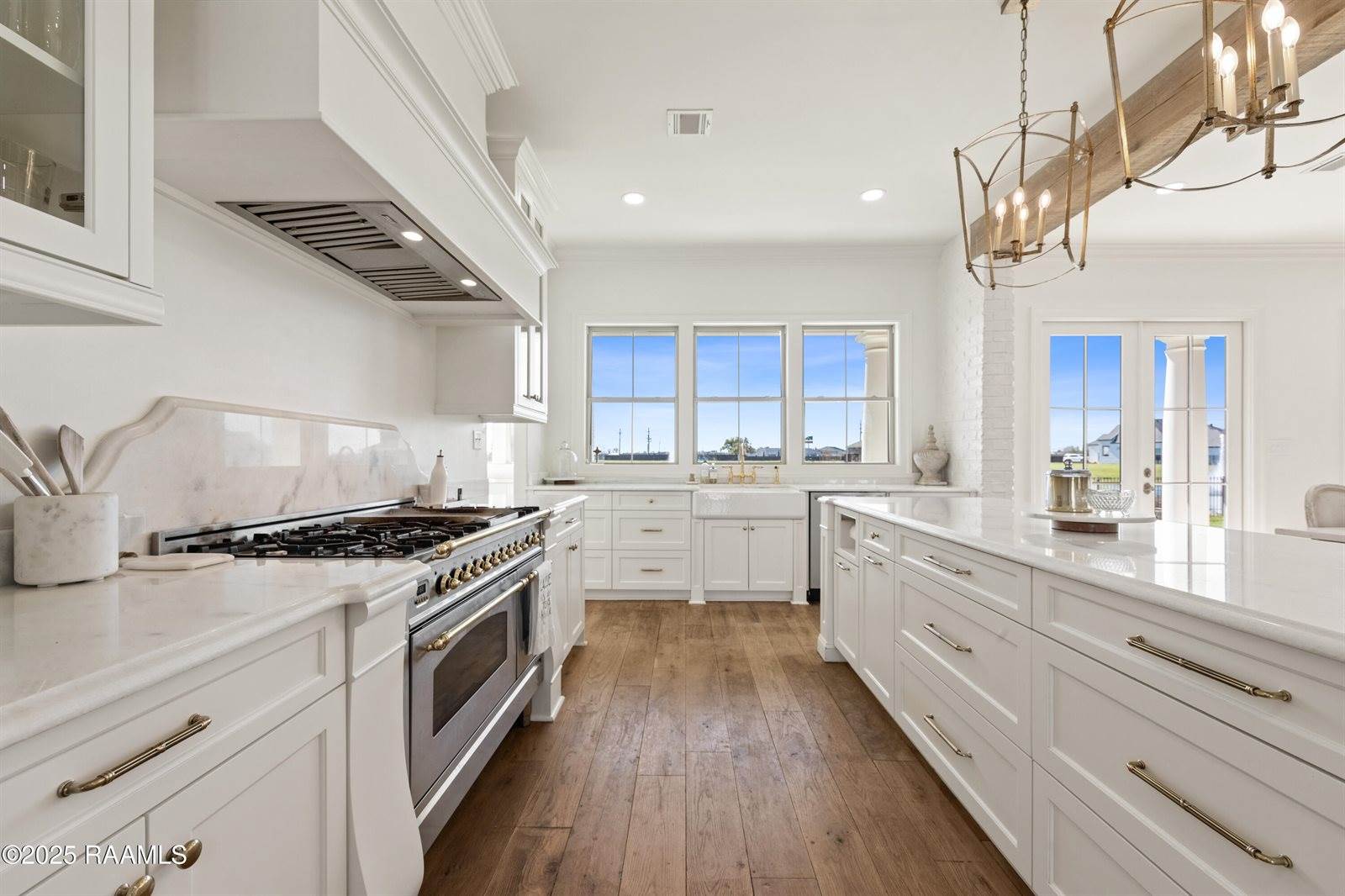 1044 The Lake Drive, Broussard, LA 70518