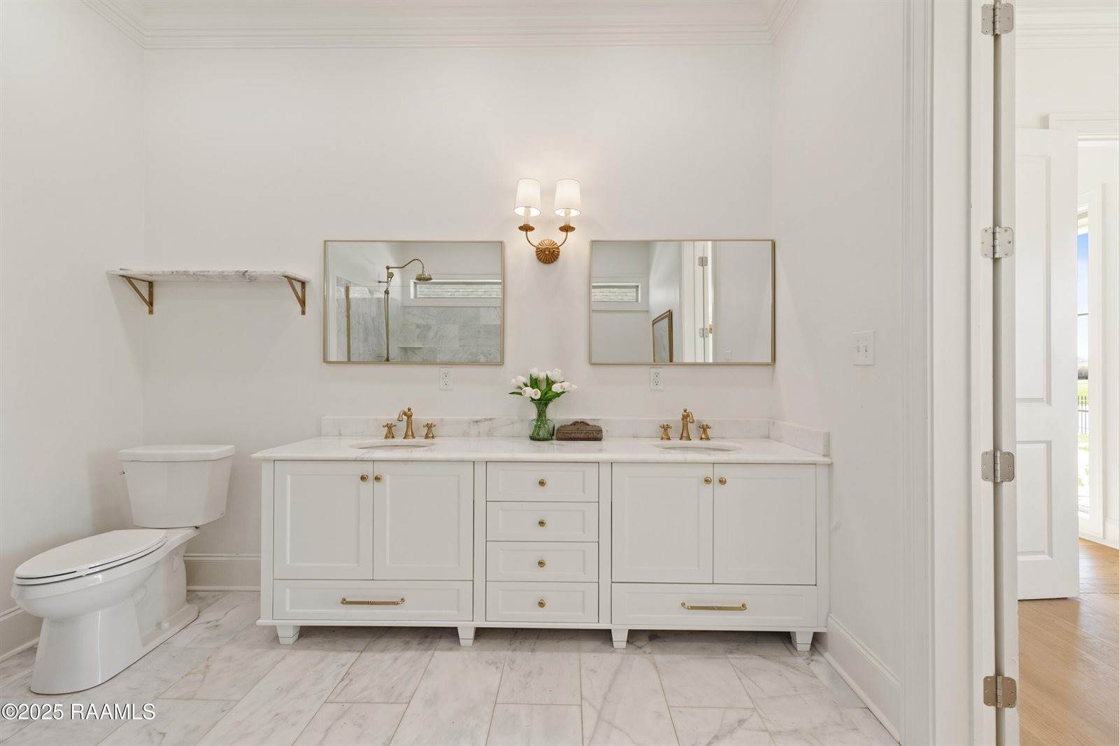 1044 The Lake Drive, Broussard, LA 70518