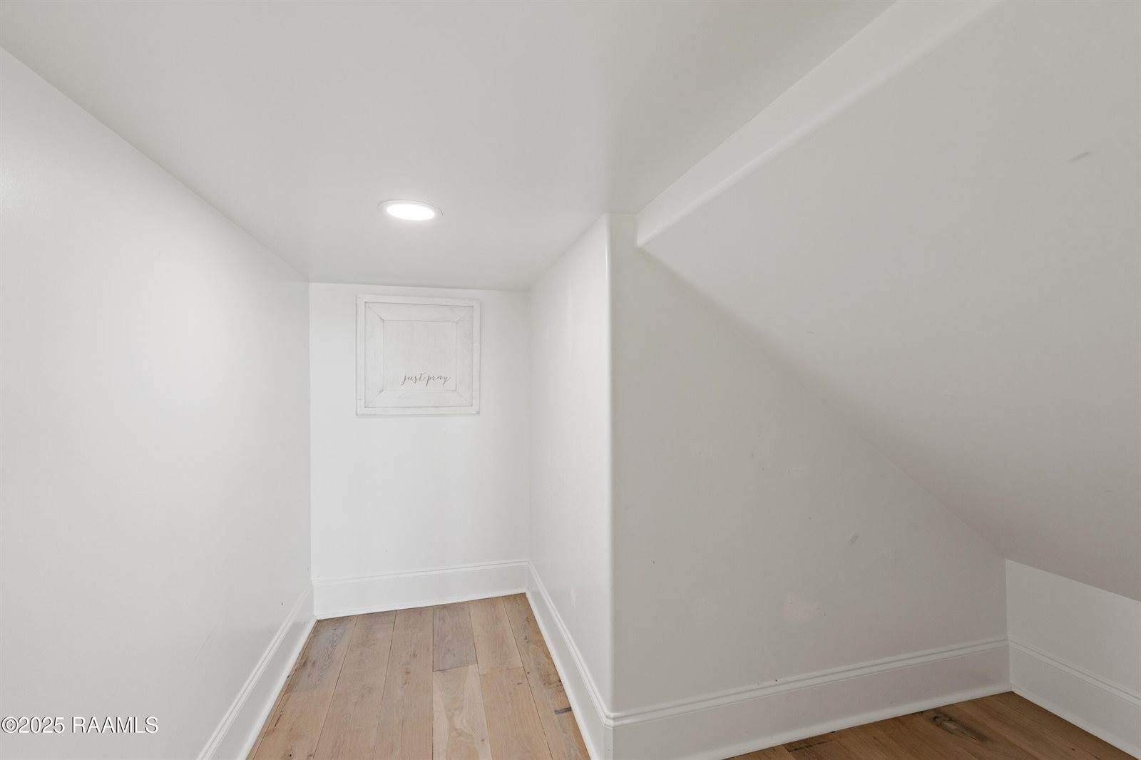 1044 The Lake Drive, Broussard, LA 70518