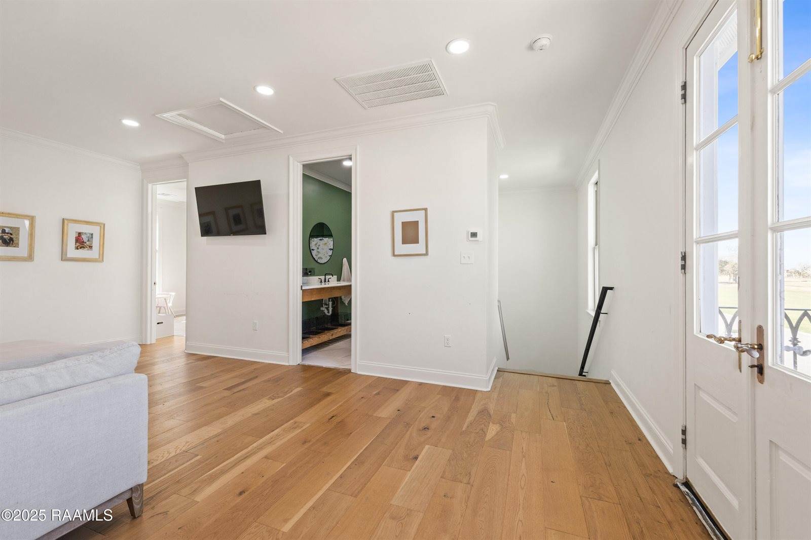 1044 The Lake Drive, Broussard, LA 70518