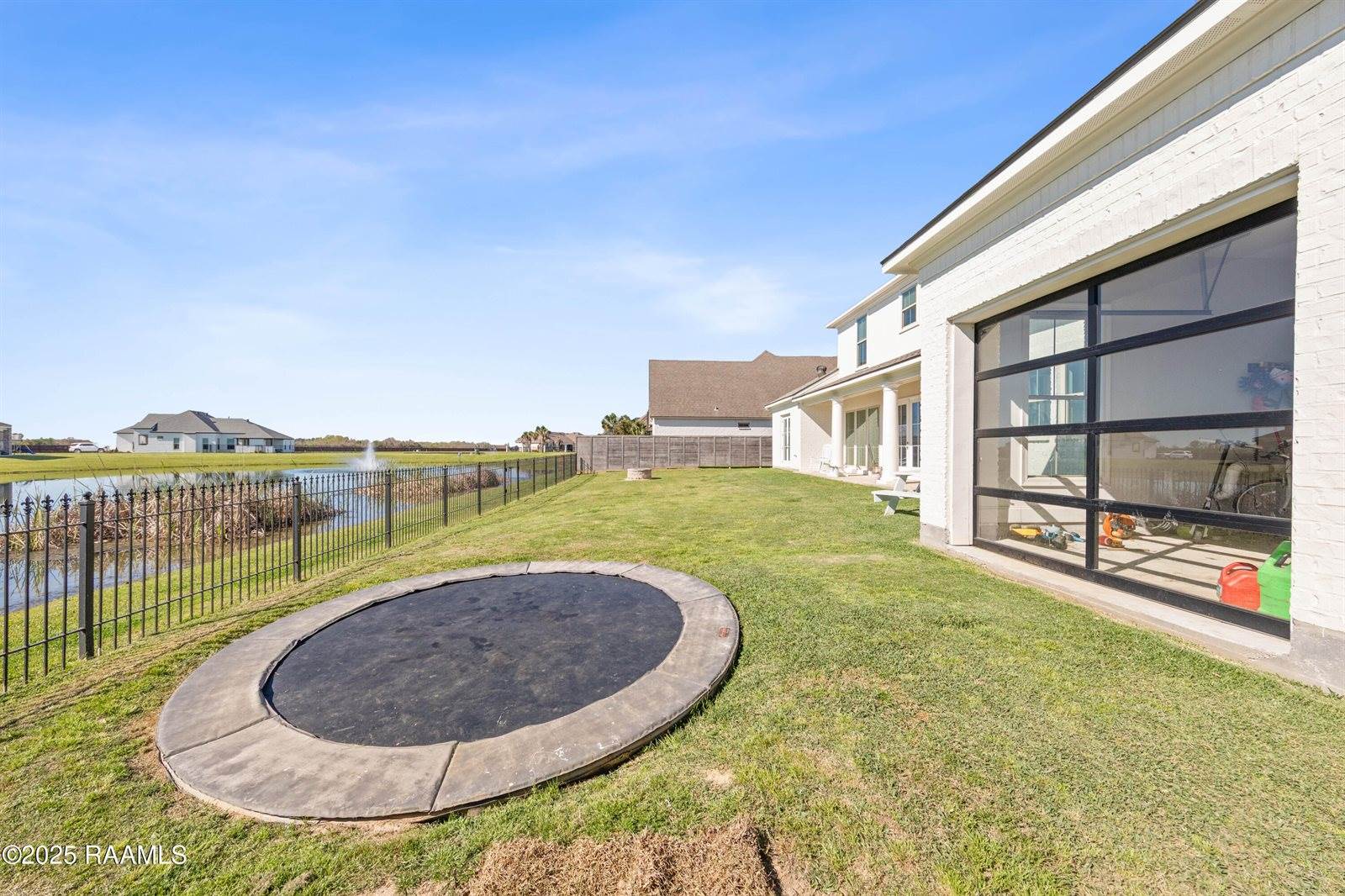 1044 The Lake Drive, Broussard, LA 70518