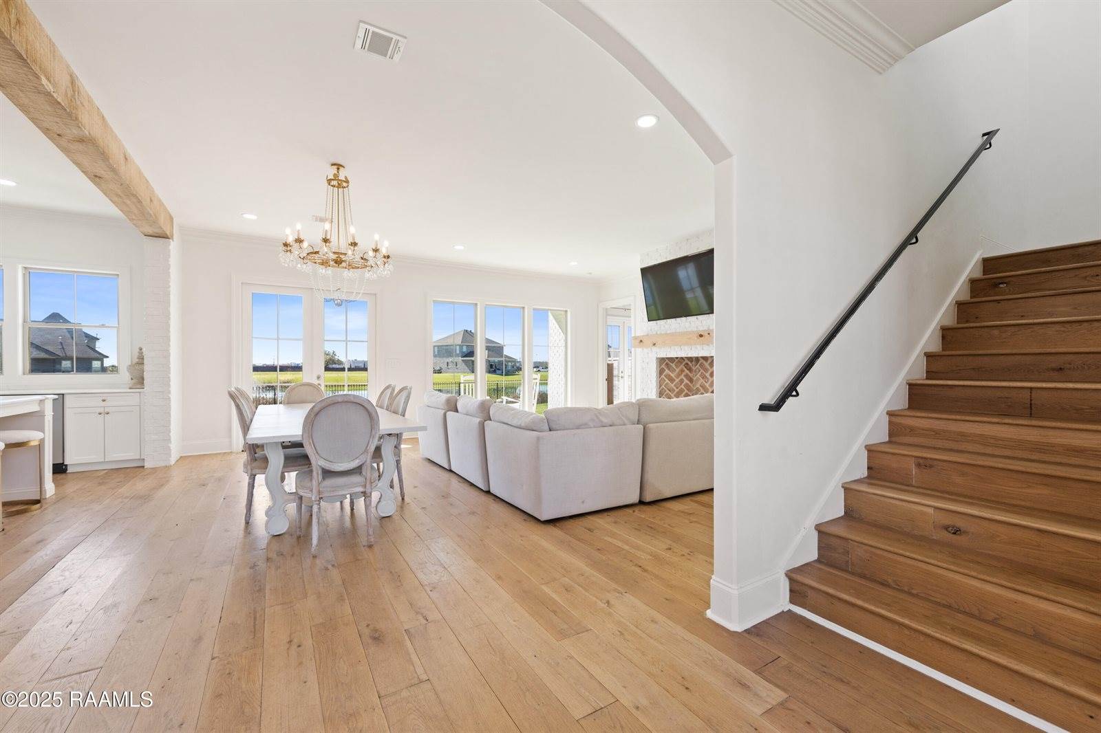 1044 The Lake Drive, Broussard, LA 70518