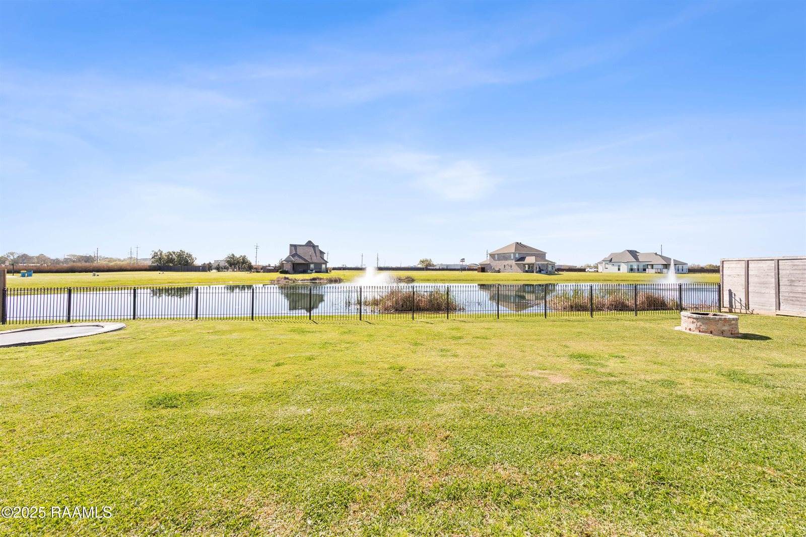 1044 The Lake Drive, Broussard, LA 70518