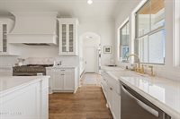 1044 The Lake Drive, Broussard, LA 70518