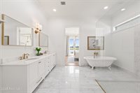 1044 The Lake Drive, Broussard, LA 70518