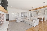 1044 The Lake Drive, Broussard, LA 70518