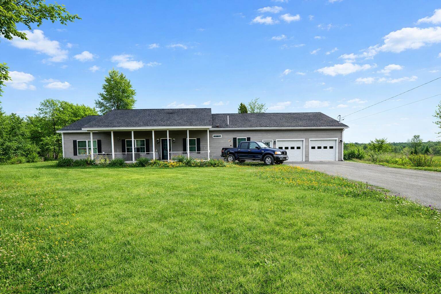 1354 Maine 150, Parkman, ME 04443