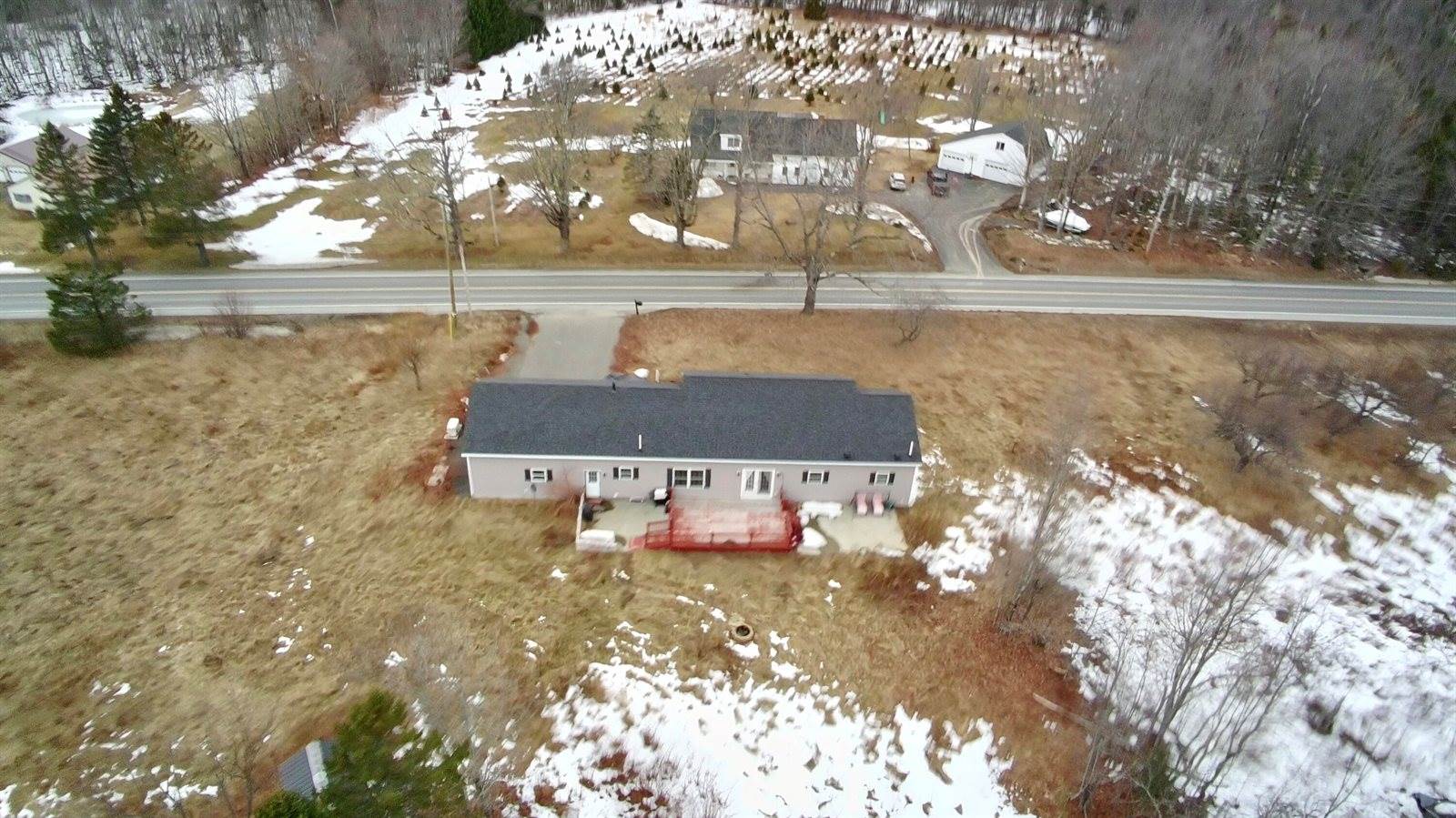 1354 Maine 150, Parkman, ME 04443